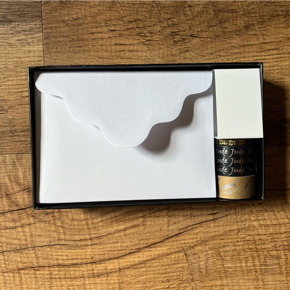 The Cruel Prince Stationery Set - Picture 3 of 6